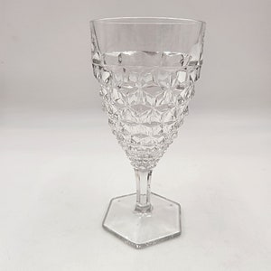 Vintage 1950&#39;s Stemmed 7-Inch-Tall Fostoria American Drinking Glasses