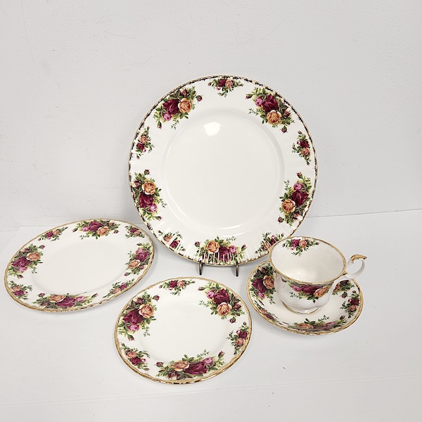 Vintage 1960's Royal Albert 5 Piece Place Setting Old Country Roses Dinnerware - 6 Place Settings Available