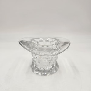 Vintage 1950&#39;s American Fostoria 3-Inch-Tall Glass Hat Vase