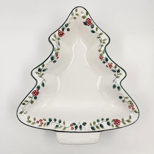 Vintage Pfaltzgraff Winterberry Christmas Tree Shaped Serving Bowl