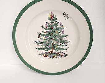 1980&#39;s Spode Christmas Tree 7 3/4 Inch Salad or Dessert Plate