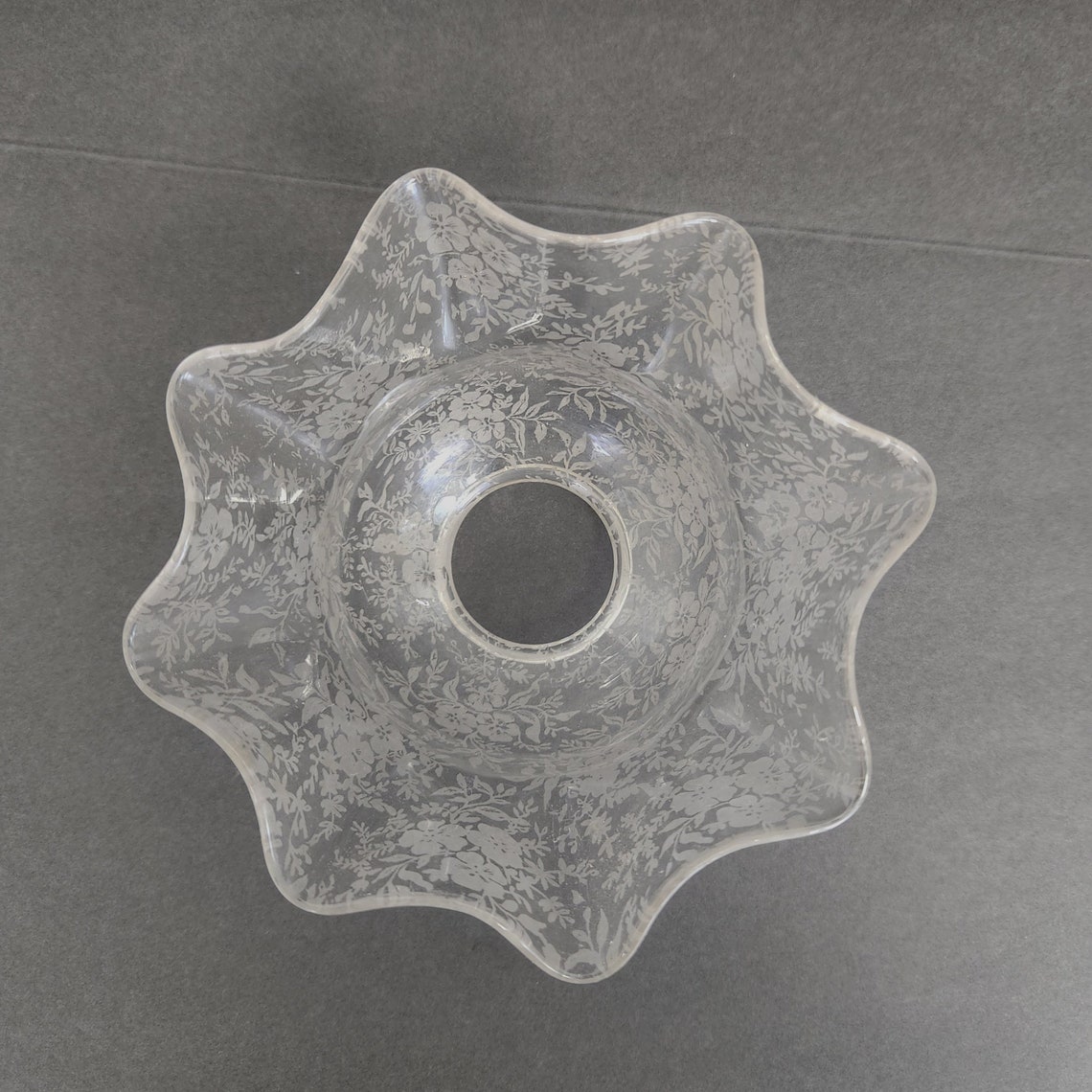 Vintage 1930's Ruffled Floral Pattern Glass Replacement Lamp / Light