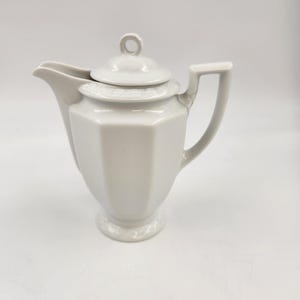 Vintage Serb Germany Rosenthal Maria White Syrup Pitcher and Lid - AS IS