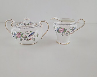 Vintage Aynsley Pembroke Covered Sugar Bowl and Creamer Set