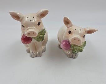 Vintage Fitz & Floyd Classics Pigs with Beets French Market Salt and Pepper Shakers