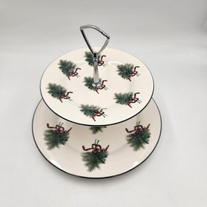 Vintage 1980&#39;s - 90&#39;s Pfaltzgraff Pat Farrell Christmas Evergreen Pattern Holiday Tier Tray