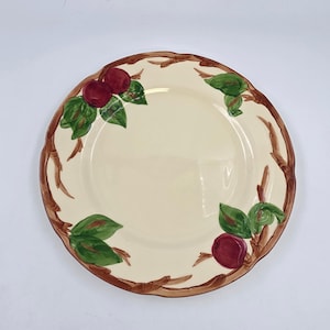 Vintage Franciscan Apple 10 1/2 Inch Dinner Plates
