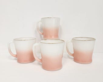 Vintage 1960&#39;s set of 4 pink and white ombre fire king coffee mugs / cups