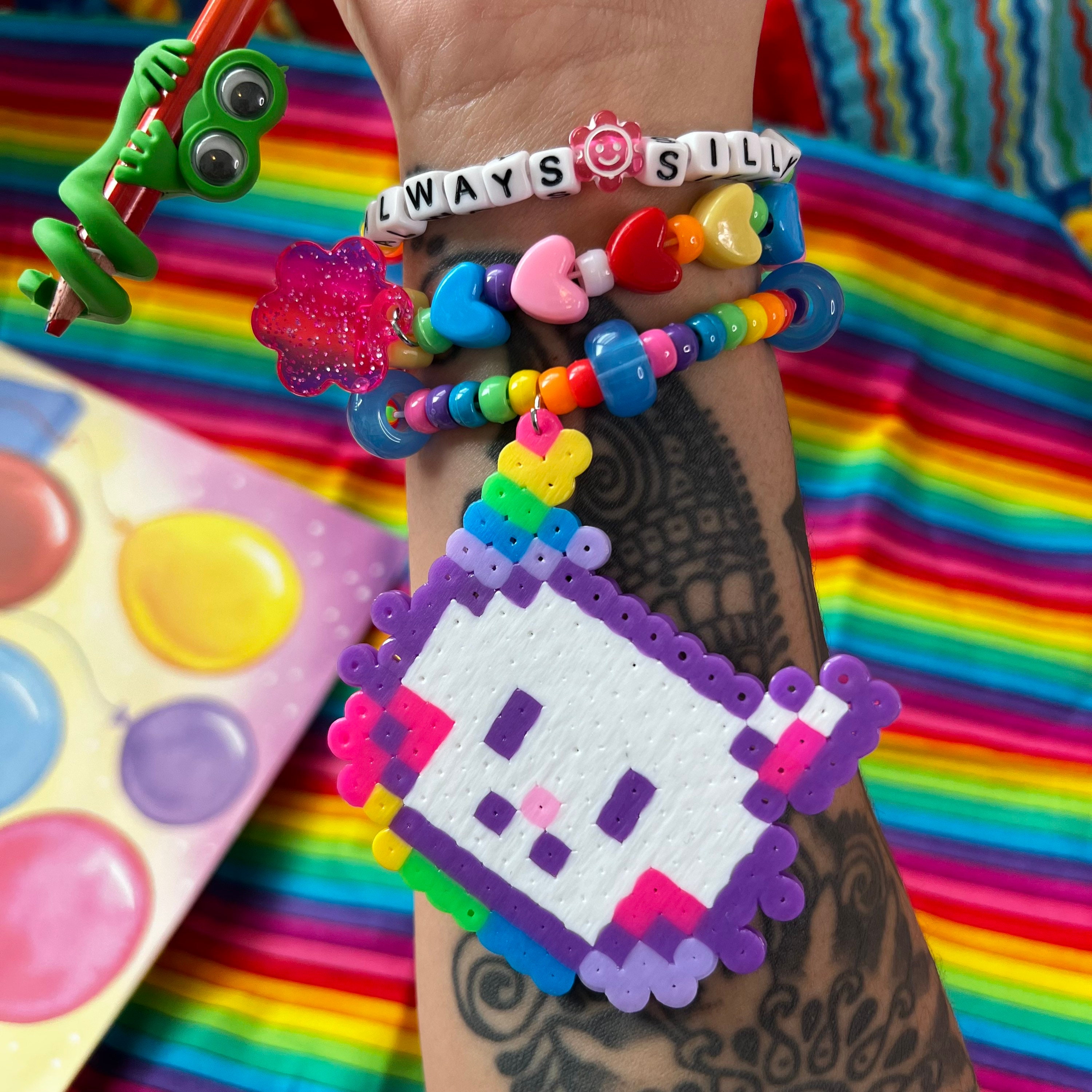 P'TIT CLOWN - 14650 - Bracelet Lumineux 20 cm - Tube de 50 - Coloris Assorties - Accessoires de Fête Fluorescents pour Festival, Carnaval
