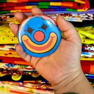 Clown button pin happy face  clowncore accessories