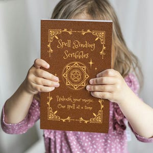 Libro de hechizos mágicos para niños con fases lunares / Diario de hechizos / Escribe tus propios hechizos / Libro de hechizos para niños / Regalo de Halloween