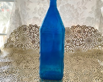 Tinted Recycled Wine Bottle, Blue Glass, Bottle Tree Decor, 14 Inch