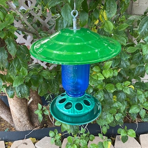Mason Jar Bird Feeder, Seed Feeder, Bird Feeder Umbrella, Metal Rain Guard, Chicken Feeder, Hummingbird Feeder Shade, Gift for mom