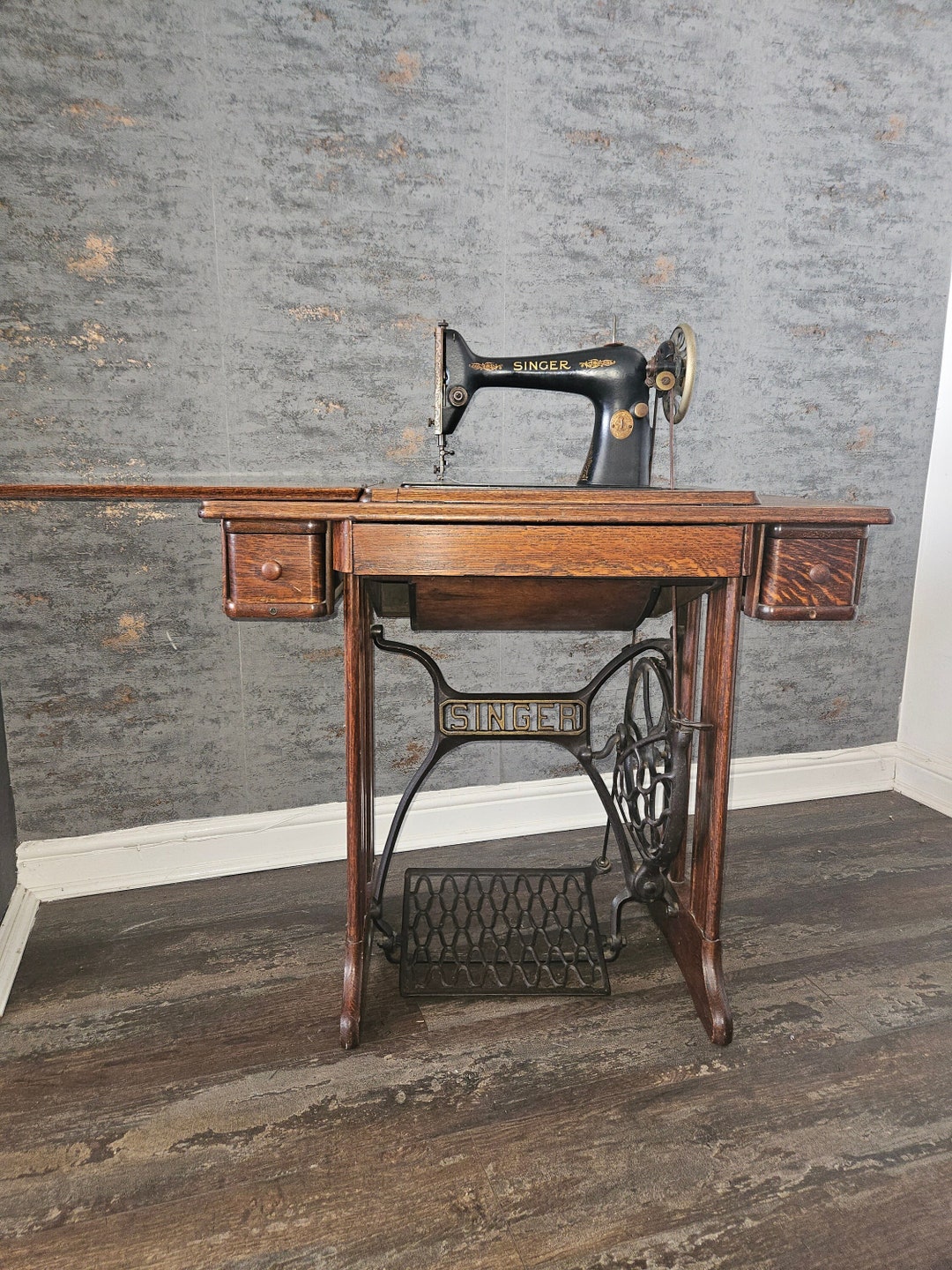 Vintage 1929 Singer Sewing Machine Table and Original Etsy UK