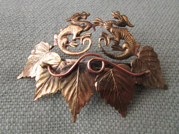 vintage double dragon barrette