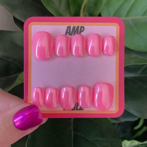 Hand painted nails bubblegum pink chrome press on nails, chrome nails, pink nails