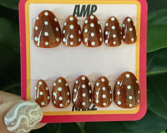 Polka dot orange and brown fall press on nails, cat eye nail press on, press on nails press on nails, brown fall press on nails,autumn nails