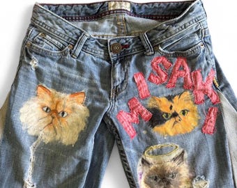 Individuell bemalte Vintage-Jeansshorts