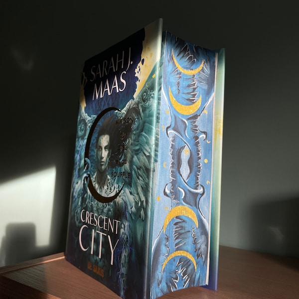 Crescent City tome 2 jaspage fore edge painting