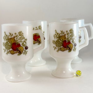 Set of 4 Spice of Life Pattern Pedestal Mug