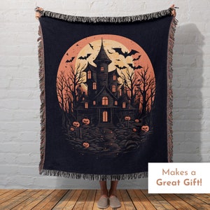 Haunted House Halloween Blanket, Spooky Woven Blanket, Witchy Decor, Gothic Home Decor, Horror House, Spooky Full Moon, Halloween Tapestry