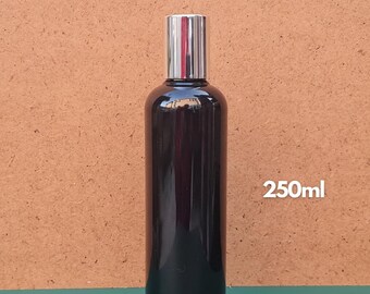 Botellas de plástico negras recargables de lujo de 250 ml con tapas de disco cromadas. Perfecto para champú, gel de ducha, lociones corporales, etc.