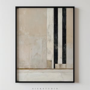 Könnte beinhalten: Abstrakter Kunstdruck in einem schwarzen Rahmen. Das Kunstwerk zeigt eine neutrale Farbpalette mit beigen, weißen und schwarzen vertikalen Streifen. Das Gemälde hat ein strukturiertes Aussehen, mit dem Text "SIEKSTUDIO" unten.