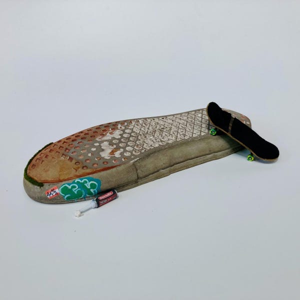 VANNY PAD - Realistic Fingerboard Obstacle in Cast Concrete