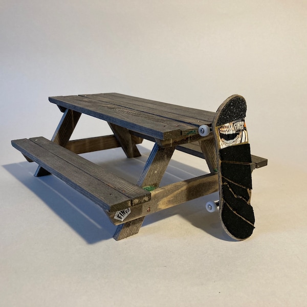 SF0018: PUKKA PICNIC - Realistic Fingerboard Street Obstacle - Made To Order Version