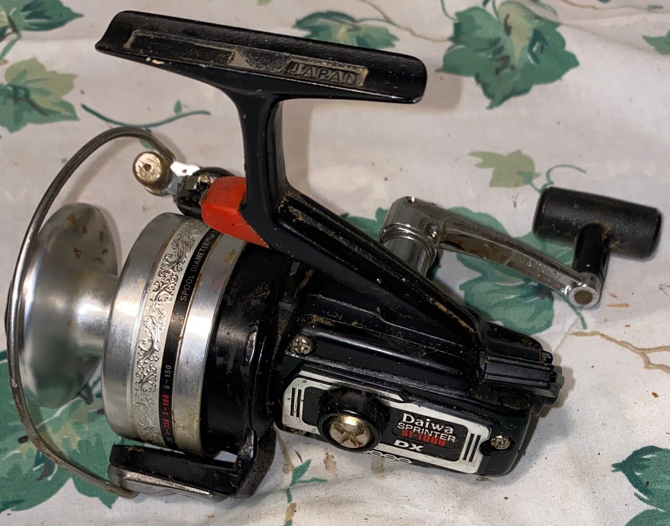 DAIWA Spinning Reel Vintage Fishing Gear Sprinter ST-1000 Japan