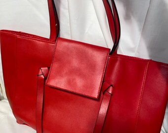 Elizabeth arden red tote bag hotsell
