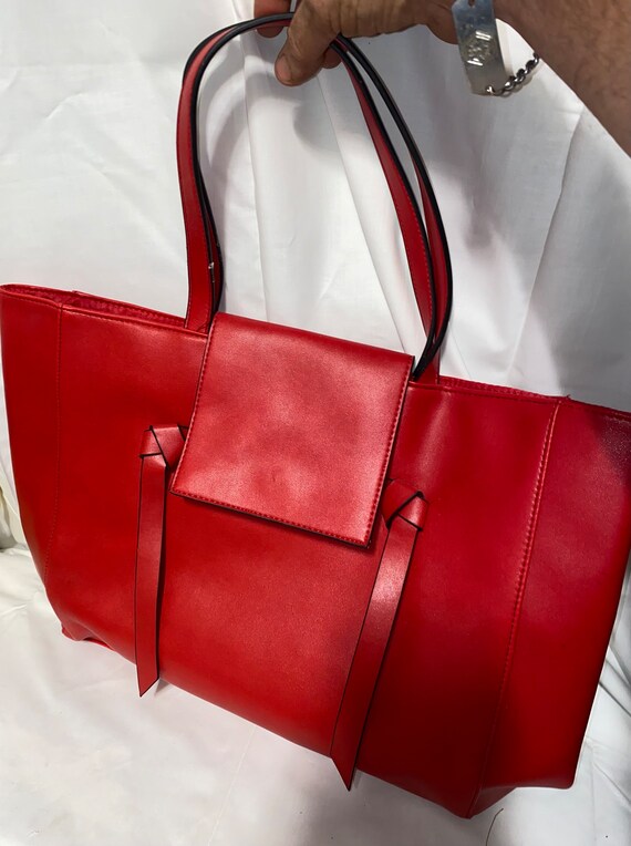 Elizabeth Arden Red Tote bag purse