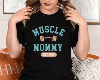 Personalize Muscle Mommy Gym Shirt, Oversized Fitness Shirt for Women, Bodybuilder and Weightlifting Gift, Mom T-Shirt, Fitness Mom tee