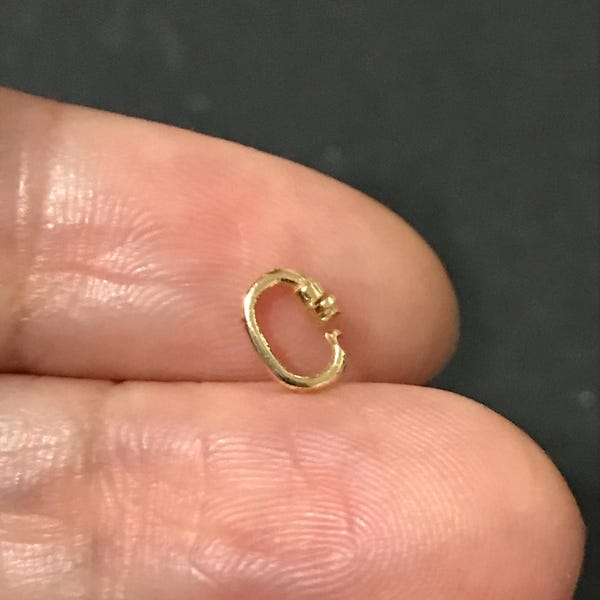 14K Solid Yellow Gold Mini Locking Ring: Secure Link Lock connector