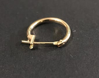 14K Solid Gold Hoop Earrings: Classic Huggies Style