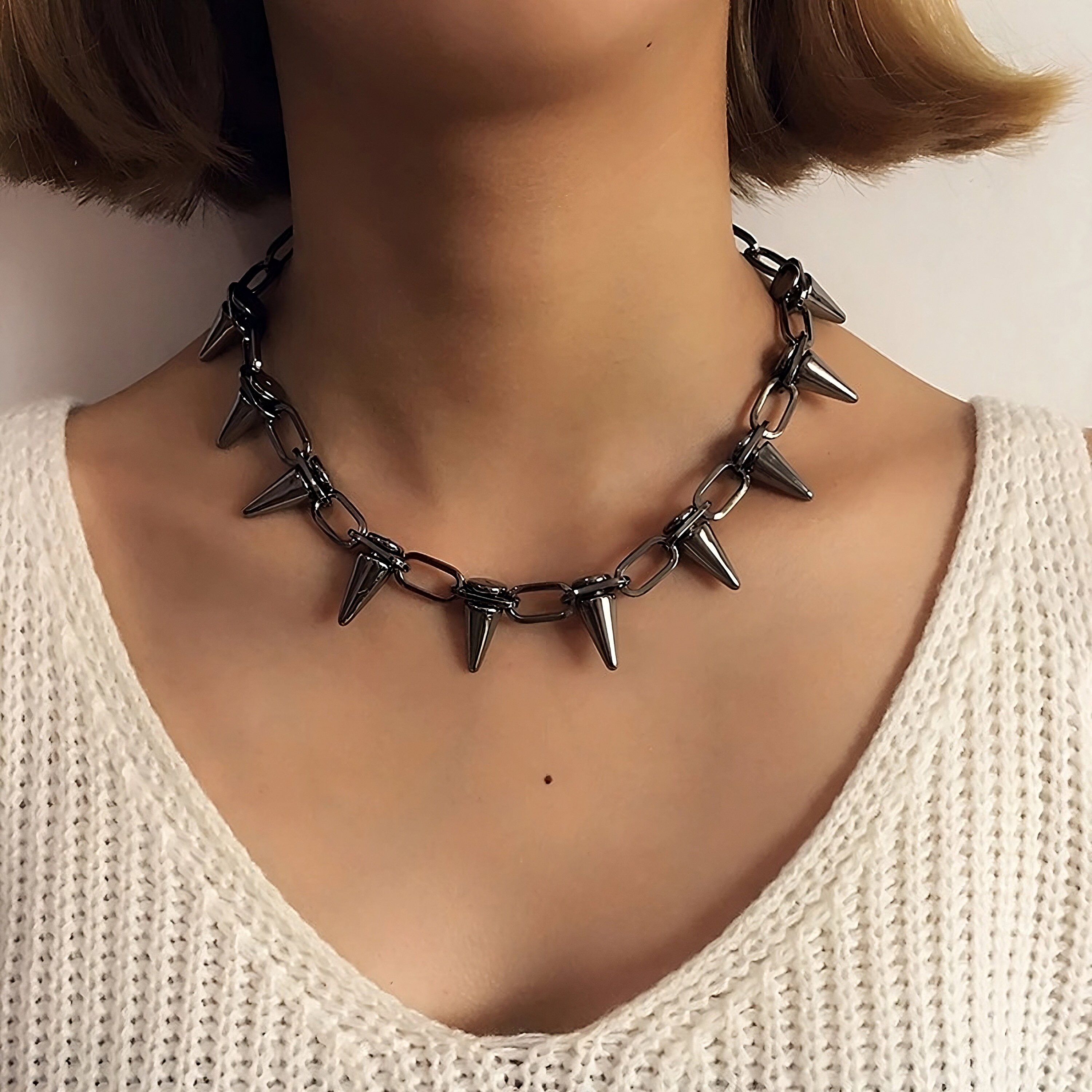 Punk padlock chain necklace / Women/men goth spiked choker collar / Bl