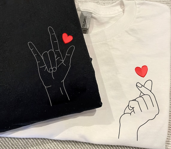 斗*様 M*n様 DAIRIKU ダイリク　LOVE-Hand Embroide Rock on Hand Embroidery Design: Couple Hands Love (digital