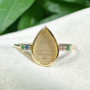 Solid Gold Teardrop Breastmilk Ring – 10K / 14K / 18K – Custom Birthstone, Ashes, Hair, Resin Keepsake Jewelry for Mom or Wife