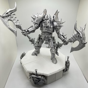Custom 3D Printed Fantasy Minis | WoW-Inspired Orc, Elf, Human & More | Any Class and Race | Multicolors | Made to OrderDisplay FT T.20