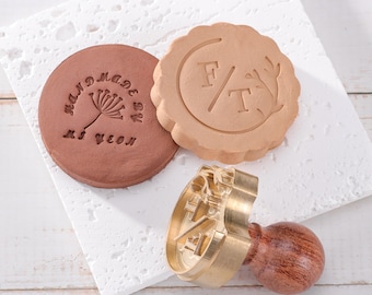 Zeer gedetailleerde logo-ontwerpenstempel, aardewerkstempel, aangepaste handgemaakte kleistempel, keramische stempel, aangepaste logostempel, eerste stempel, cadeau voor hem