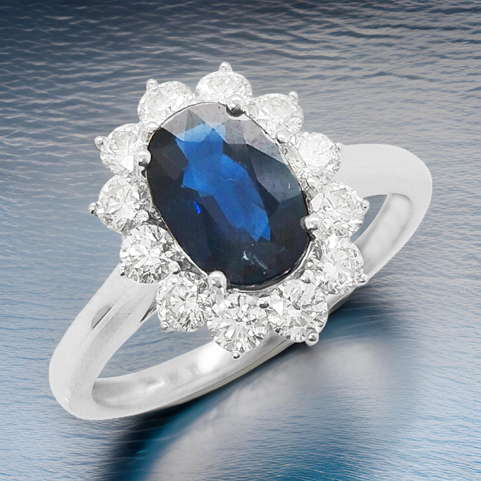 オーバルブルーサファイア＆ダイヤモンドリング：18Kホワイトゴールド