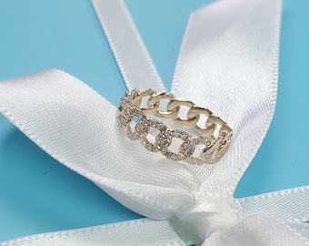Anillo de diamantes con eslabones cubanos en oro de 14 quilates / Joyería fina