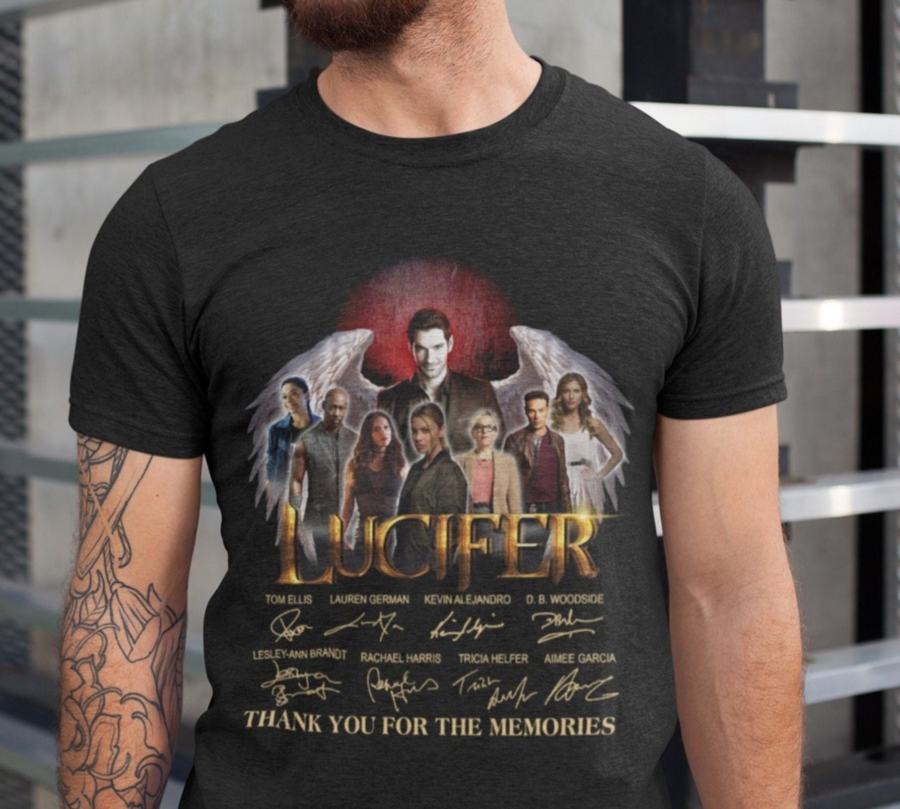 Lucifer 2019 Camisas de aniversario de accion de suspense Lucifer pelicula clasica gracias por la camisa de recuerdos camisa Lucifer Morningstar alas de Lucifer Etsy Espana