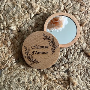 Miroir de poche en bois, idée cadeau personnalisé mariage, fêtes, maman, grand-mère, mamie, tata, marraine, papa image 1