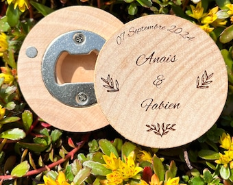 Wooden Magnetic Bottle Opener, Party Favor Wedding Gift Souvenir for Guest, Personalized Wedding Favor Magnetic Bottle Opener