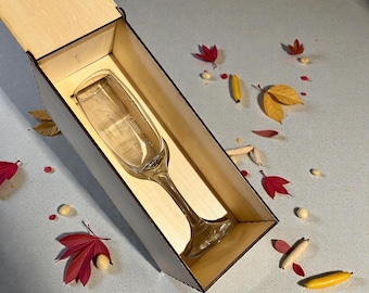 Personalized box for champagne flutes – Custom engraving – Gift box for weddings, birthdays, bachelorette parties