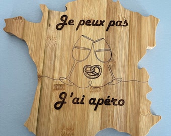 Customizable wooden cutting board with French design, engraved wooden cutting board, personalized wedding gift, birthday gift