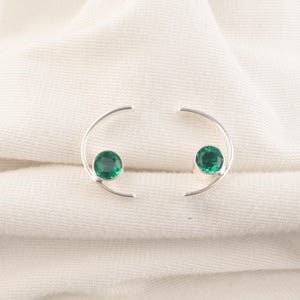 エメラルドの宝石イヤリング、エメラルド925スターリングシルバーイヤリング、グリーンエメラルドのハンドメイドジュエリー、ボヘミアンイヤリング、女性へのギフト