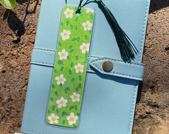 Green Daisy Bookmark | Handmade Hand-Drawn Bookmark