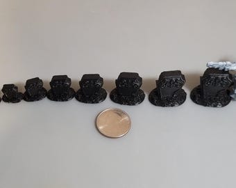 3D Printed Miniature Gravestones | Diorama, Jumping Spider Enclosure, Crafting, Model Scale 1:6 - 1;144 | Unpainted PLA Minis